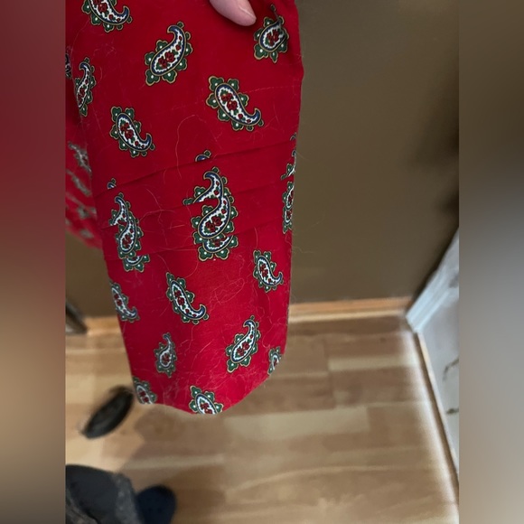 Vera Bradley jumper and jacket set. Red paisley quilted jacket with border trim. - Picture 15 of 15